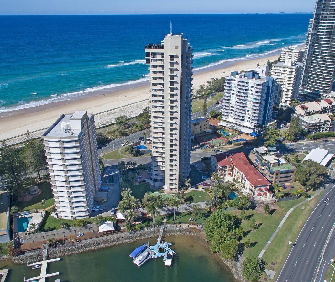 Capricorn One Beachside Holiday Apartments - Official Голд-Кост Екстер'єр фото